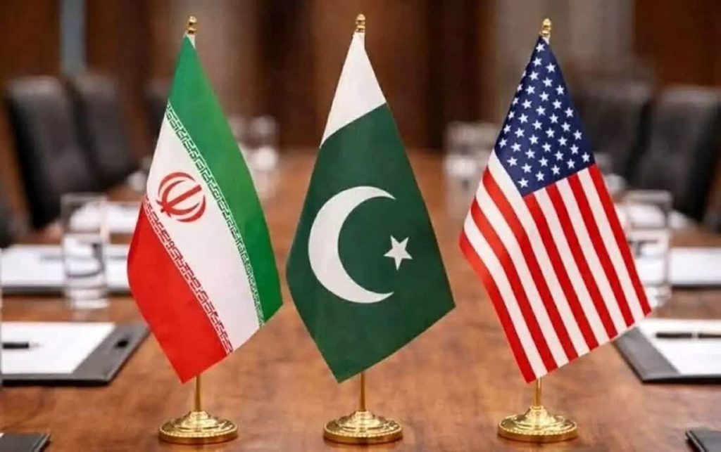 طرفین متعهد به توقف جنگ، احترام به حاکمیت و آغاز مذاکرات ۶۰ روزه برای توافق نهایی شدند. آمریکا محاصره دریایی را ظرف ۳۰ روز برمی‌دارد تحریم‌ها را طبق برنامه زمان‌بندی لغو می‌کند و ۳۰۰ میلیارد دلار برای بازسازی ایران تأمین می‌کند. ایران نیز عبور ایمن کشتی‌ها را در تنگه هرمز تسهیل می‌نماید. اجرای مفاد کلیدی پیش‌شرط آغاز مذاکرات درباره باقی بندهاست.